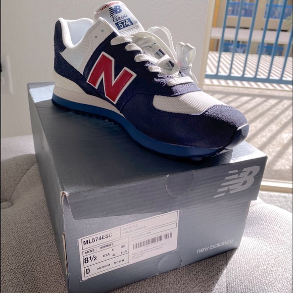SOLD - New Balance 574 Classic Core Plus Navy Red - Picture 2 of 4